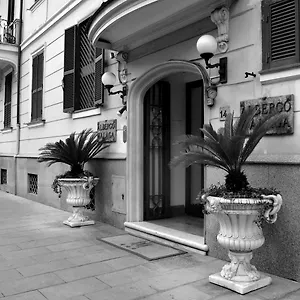 Hotel Malaga, Roma